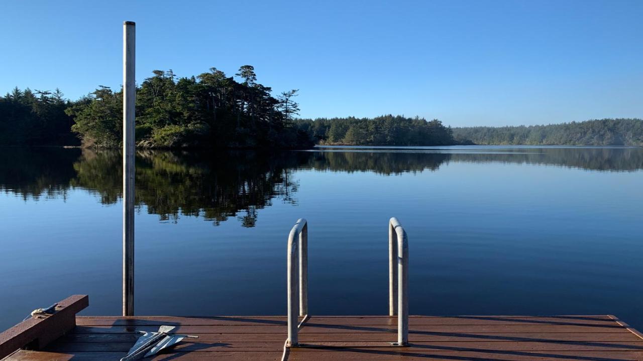 Apartment At Floras Lake Getaway Langlois 外观 照片